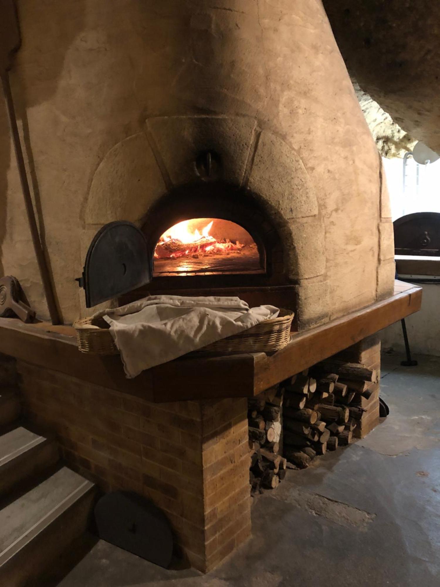Chez Annie Bed & Breakfast Doue-la-Fontaine Bagian luar foto